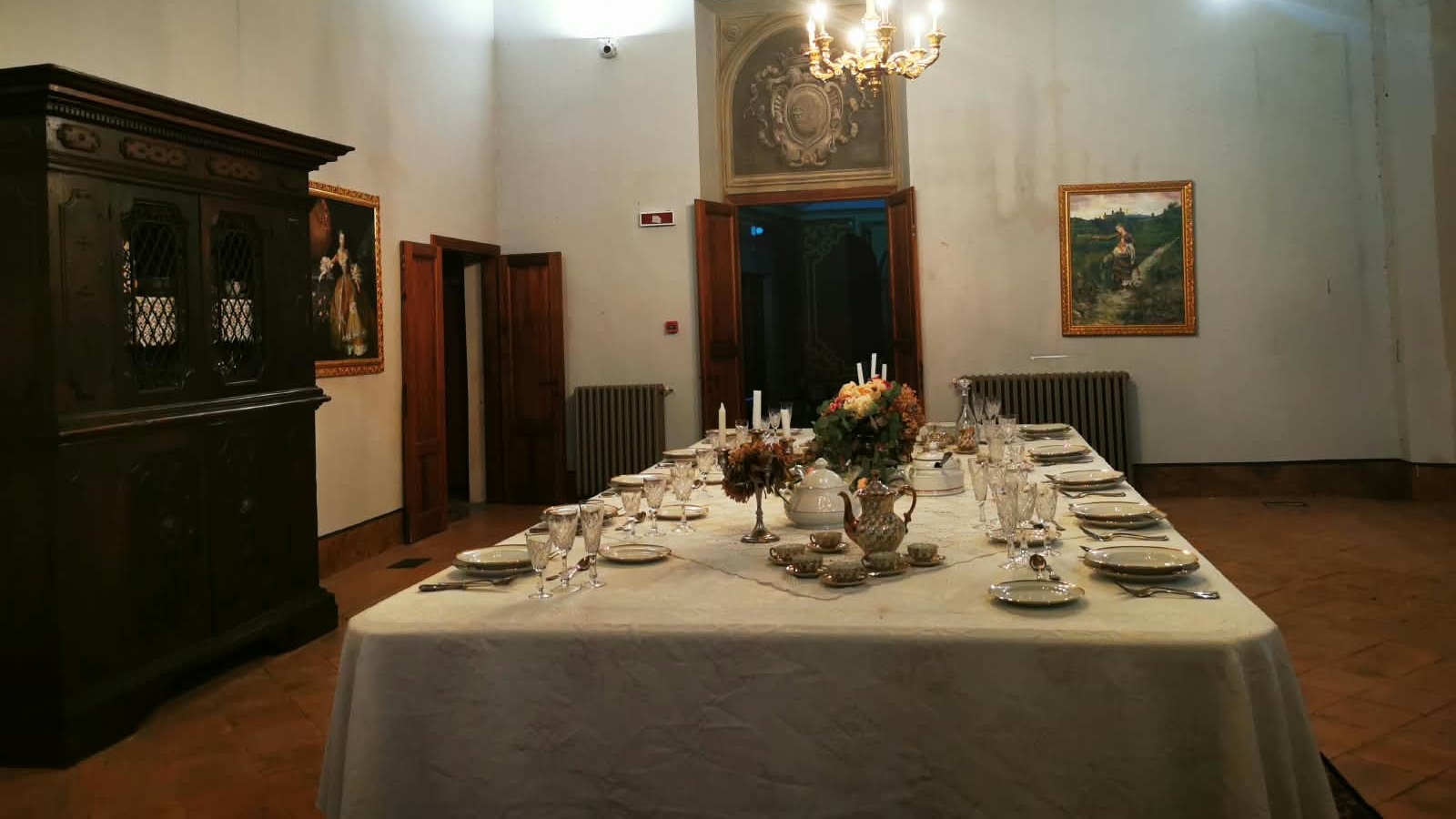 Solennità e Memoria: Il Cuore Istituzionale e Liturgico della Festa di Maria SS. Bambina a Sambuci - foto 24